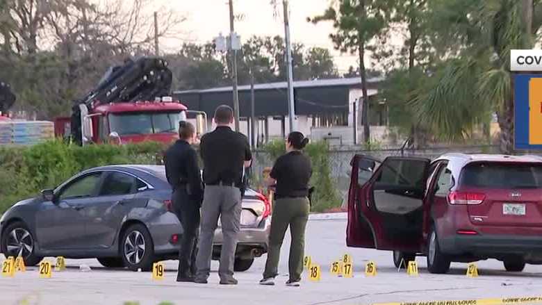 Two teens hospitalized after stabbing at Orlando gas station