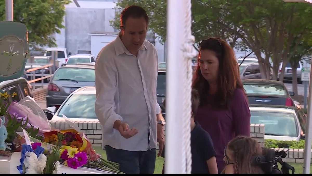Hundreds pay respects to Spartanburg police officer killed in on-duty crash