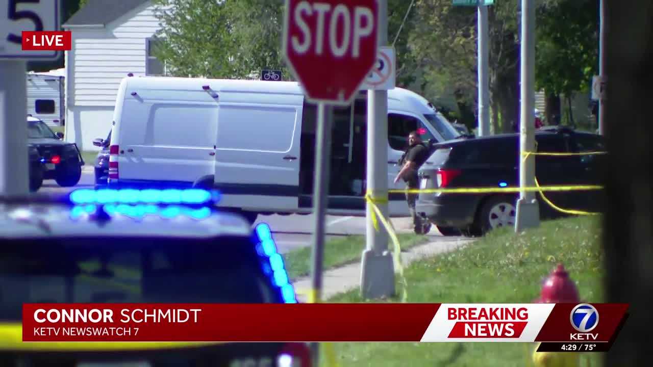 Douglas County deputy injured, suspect killed after 'gun battle' in Omaha