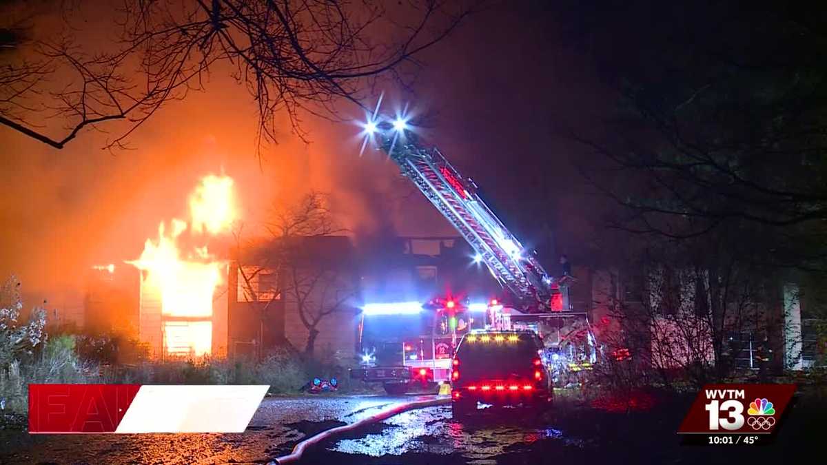 Firefighters battle blaze at abandoned Center Point condos
