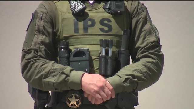 Armed guards at Albuquerque retailers to ensure safety - Vimarsana News
