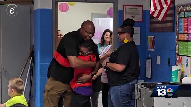 Army sergeant surprises kids after serving 2 years overseas - Vimarsana News
