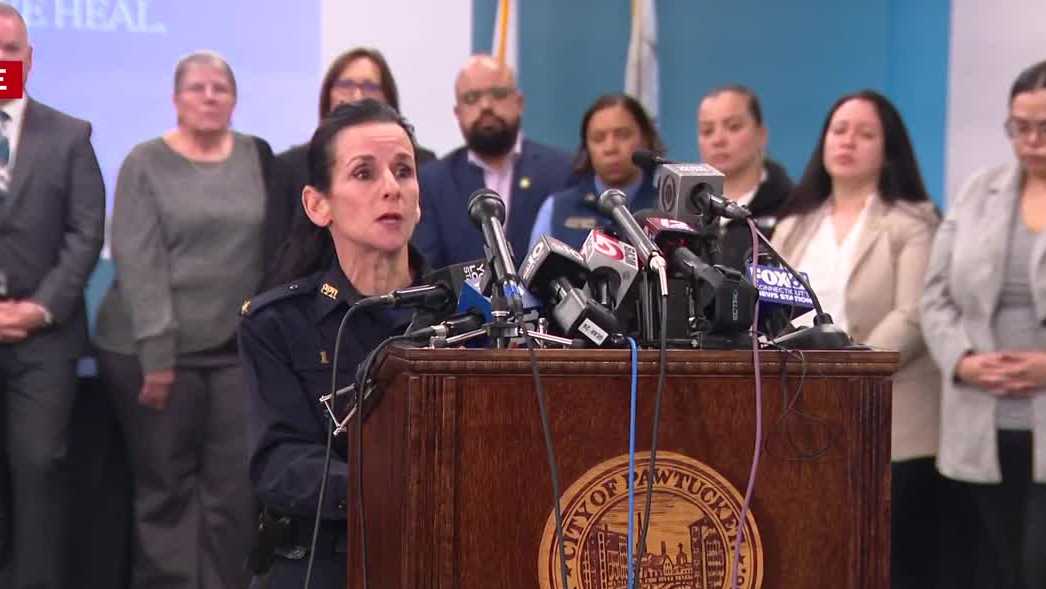 Raw video: Pawtucket mayor, police chief give update about rink shooting investigation