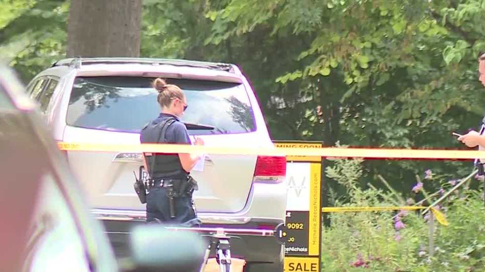 Shooting victim dies in Kansas City after being found in vehicle