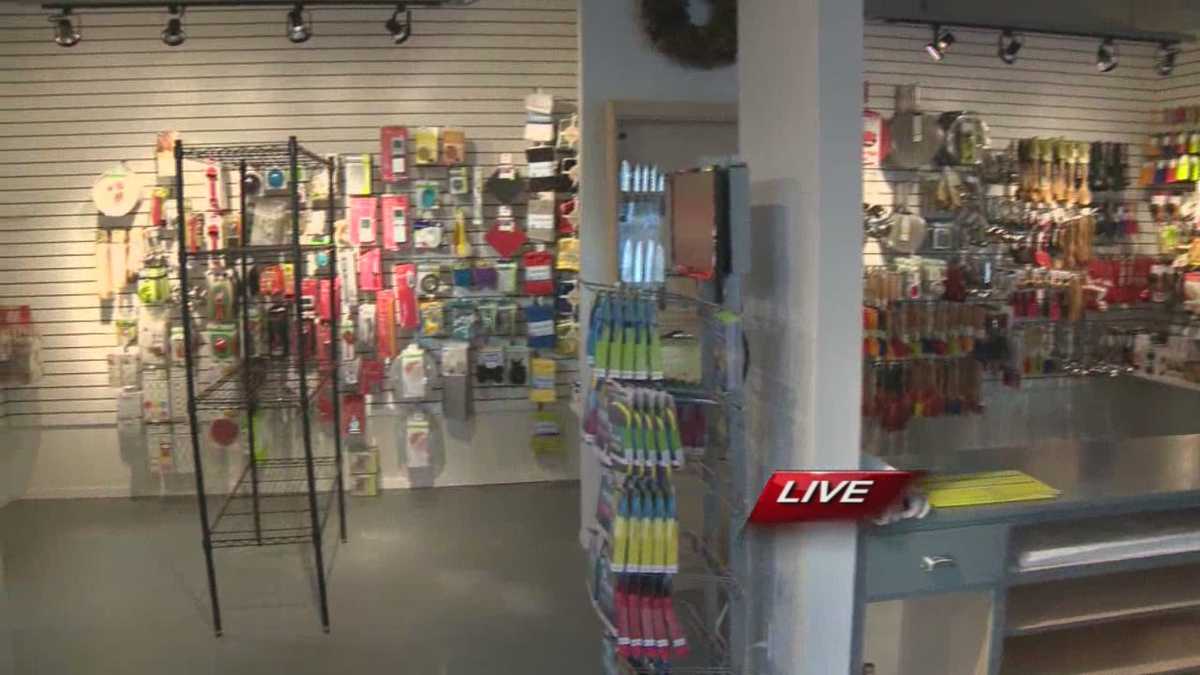 William Glen reopens in time for holidays