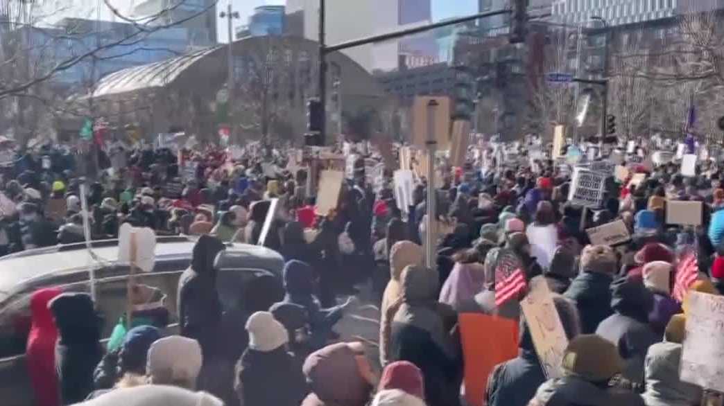 West Des Moines mental health expert warns of vicarious trauma after ICE shooting coverage