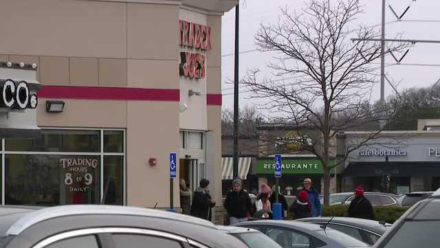 Shoppers prepare for Omaha winter storm, stock up on necessities - Vimarsana News