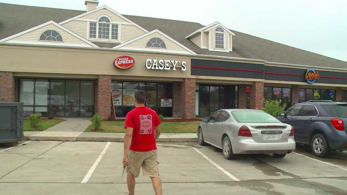 Caseys tries out first pizza only location