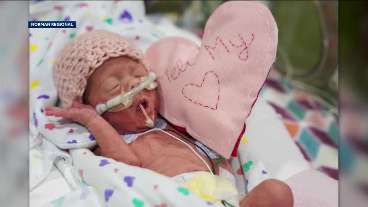 Oklahoma hospital posts pics of NICU babies on Valentine's Day