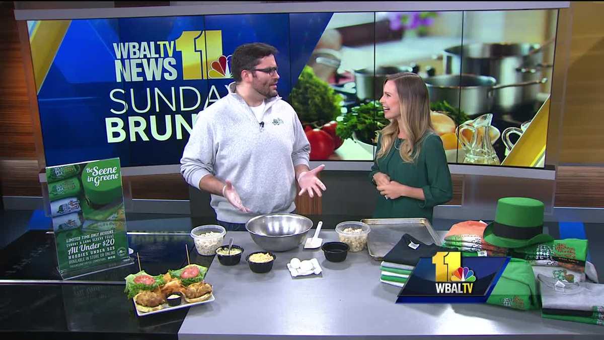 Sunday Brunch Greene Turtle's crab cakes