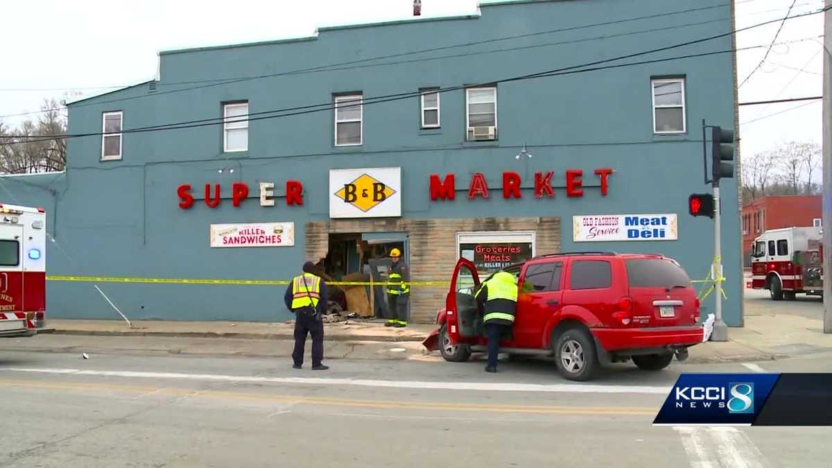 2 Mostwatched stories of 2019 Landmark grocery store reopens