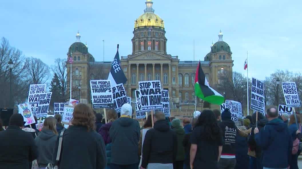Des Moines protest halts traffic as demonstrators rally against US ...