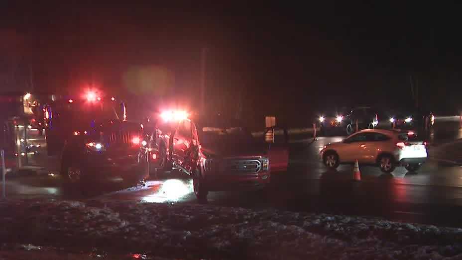 Crash involving Hooksett fire truck, pickup truck under investigation