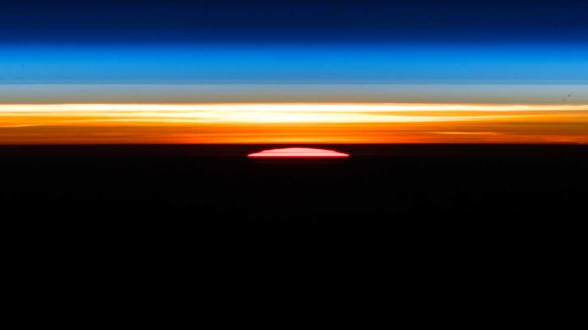 Here's what a sunrise looks like from the International Space Station