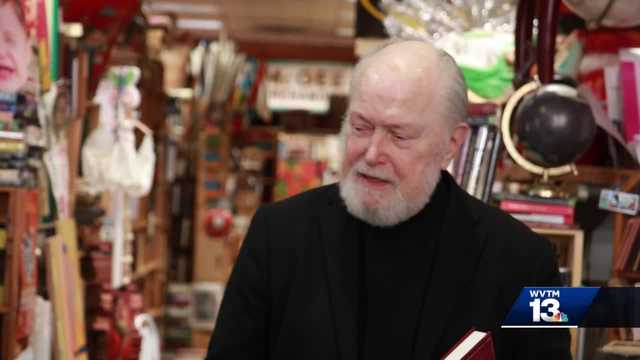 Local bookstore preparing for the holidays - Vimarsana News