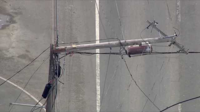 Snapped utility pole contributes to gridlock in Revere - Vimarsana News