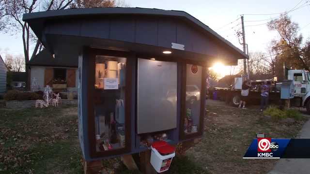 Tiny pantry in Overland Park, Kansas helps people with more than just food - Vimarsana News