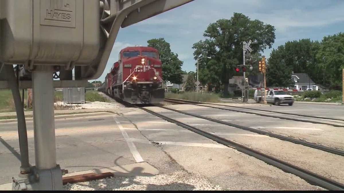 Railroad offers some explanation for train horns in a quiet zone