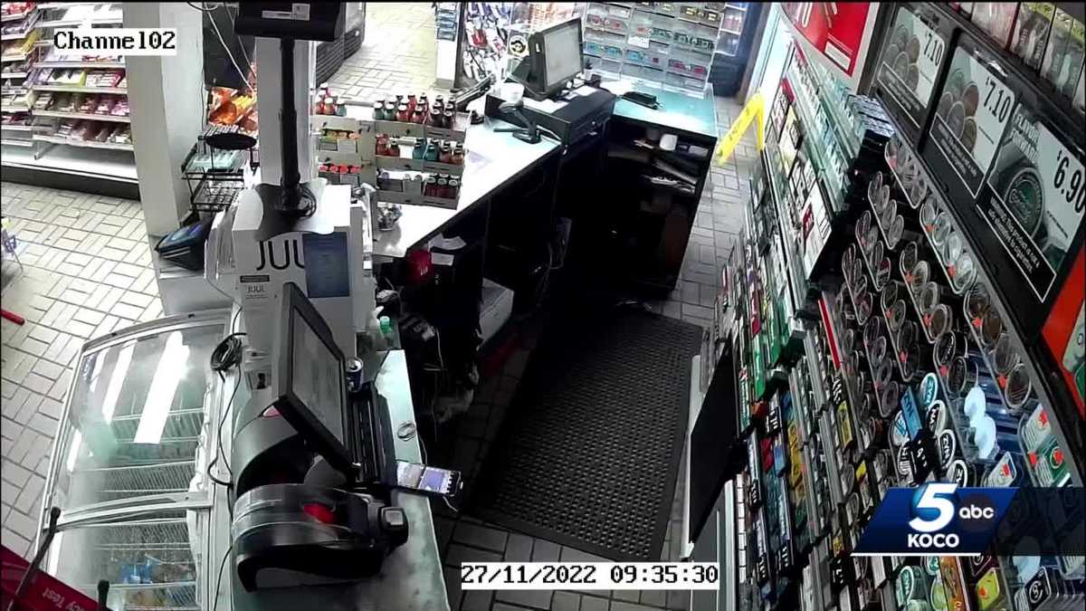 17yearold attacks gas station clerk in Stillwater