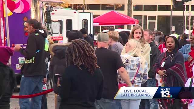 Birmingham 'Holiday Tree Lighting Block Party' draws large crowd - Vimarsana News