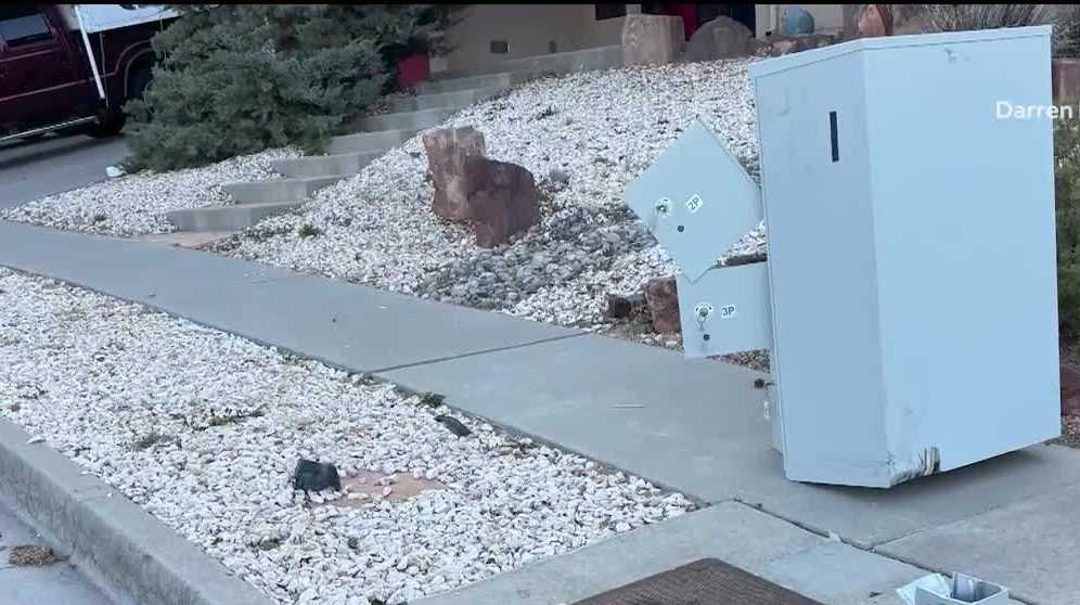 Albuquerque neighborhood left without mailboxes for months