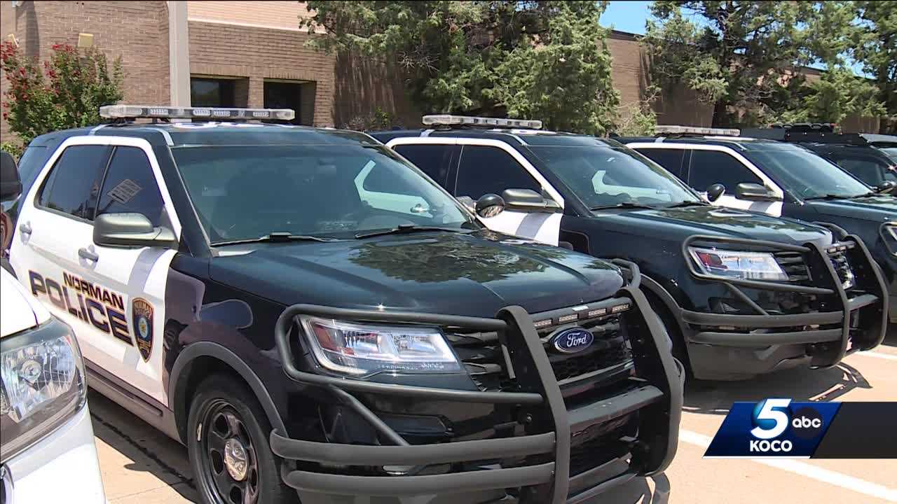 Law enforcement prepare for game days in OU stadium - Vimarsana News