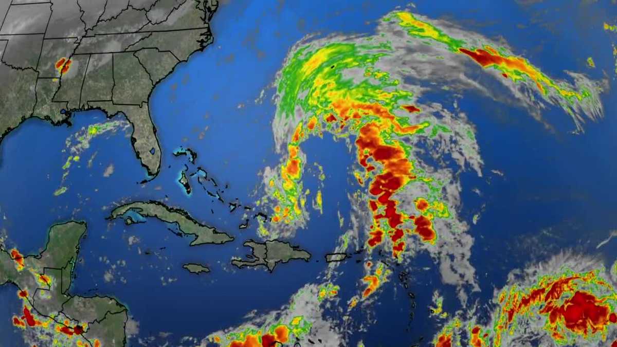 Subtropical storm eyes Florida, Bahamas