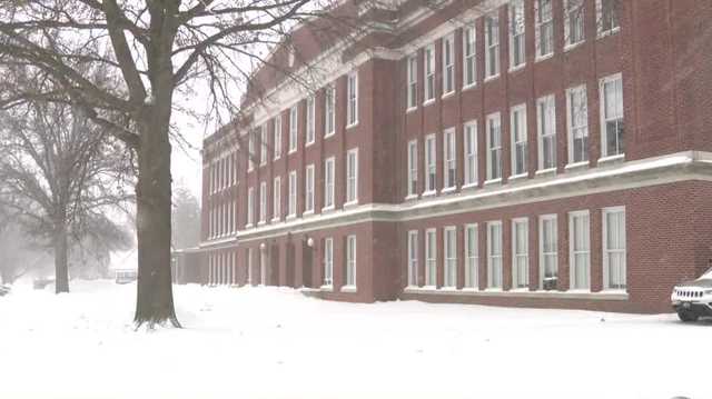 Iowa apartment complex without heat for months - Vimarsana News