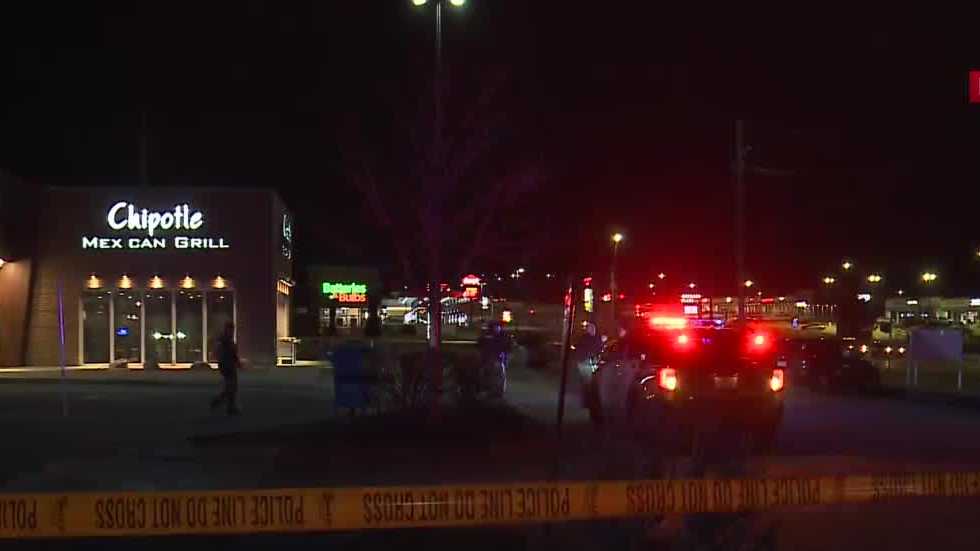 Omaha police respond to shooting victim near southwest Chipotle