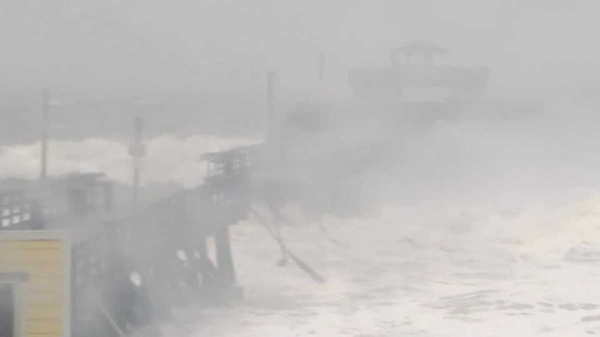 Myrtle Beach Man falls from balcony during handstand, dies