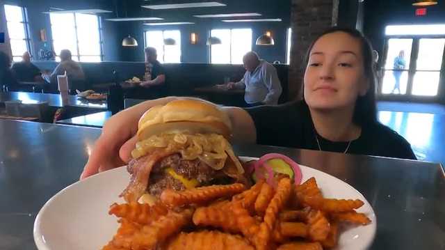 Iowa's Best Burger contest opens 2024 nominations - Vimarsana News