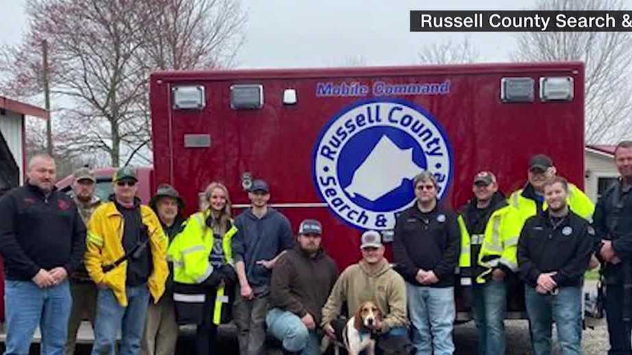 Kentucky search-and-rescue team saves dog stuck on cliff