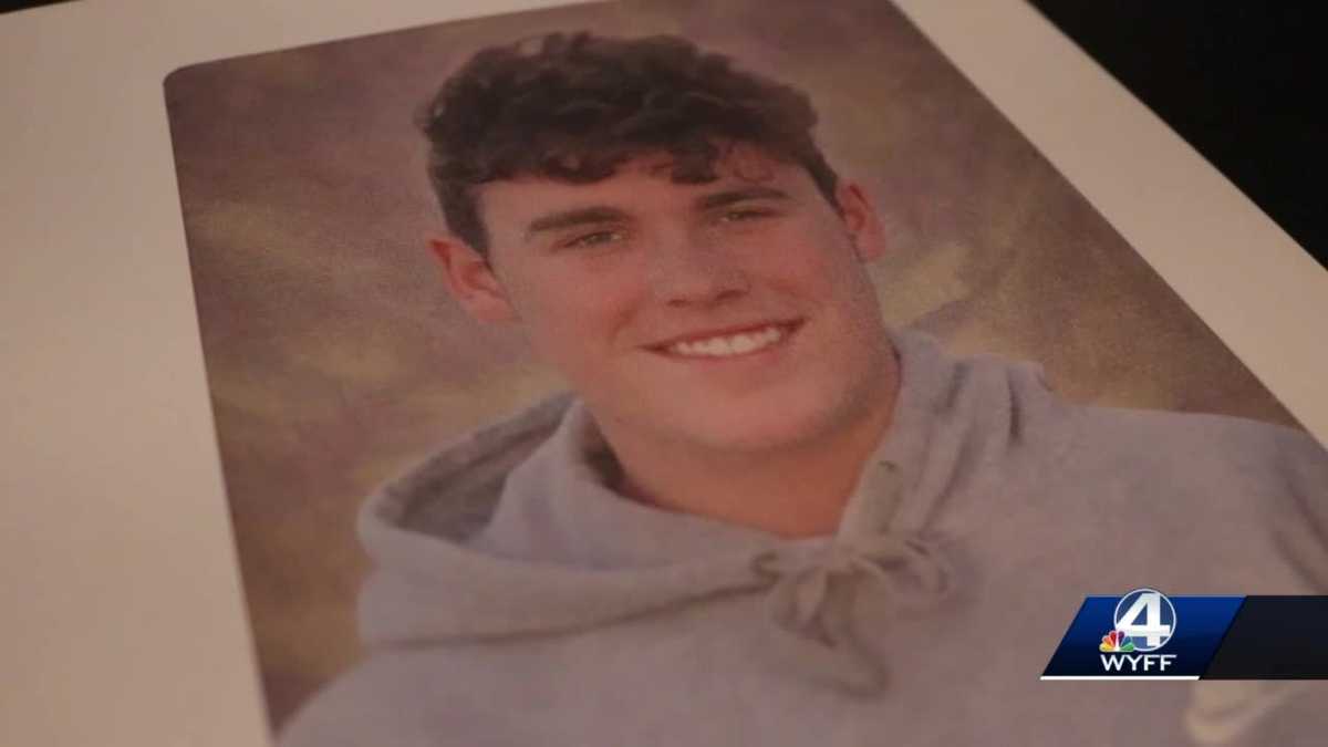 Family of Parkland shooting victims react to news in Uvalde, TX - WYFF