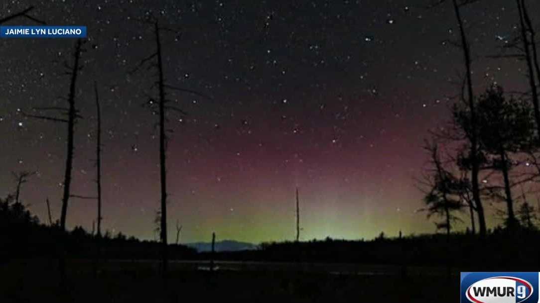 Stunning shot of northern lights taken in Conway, NH