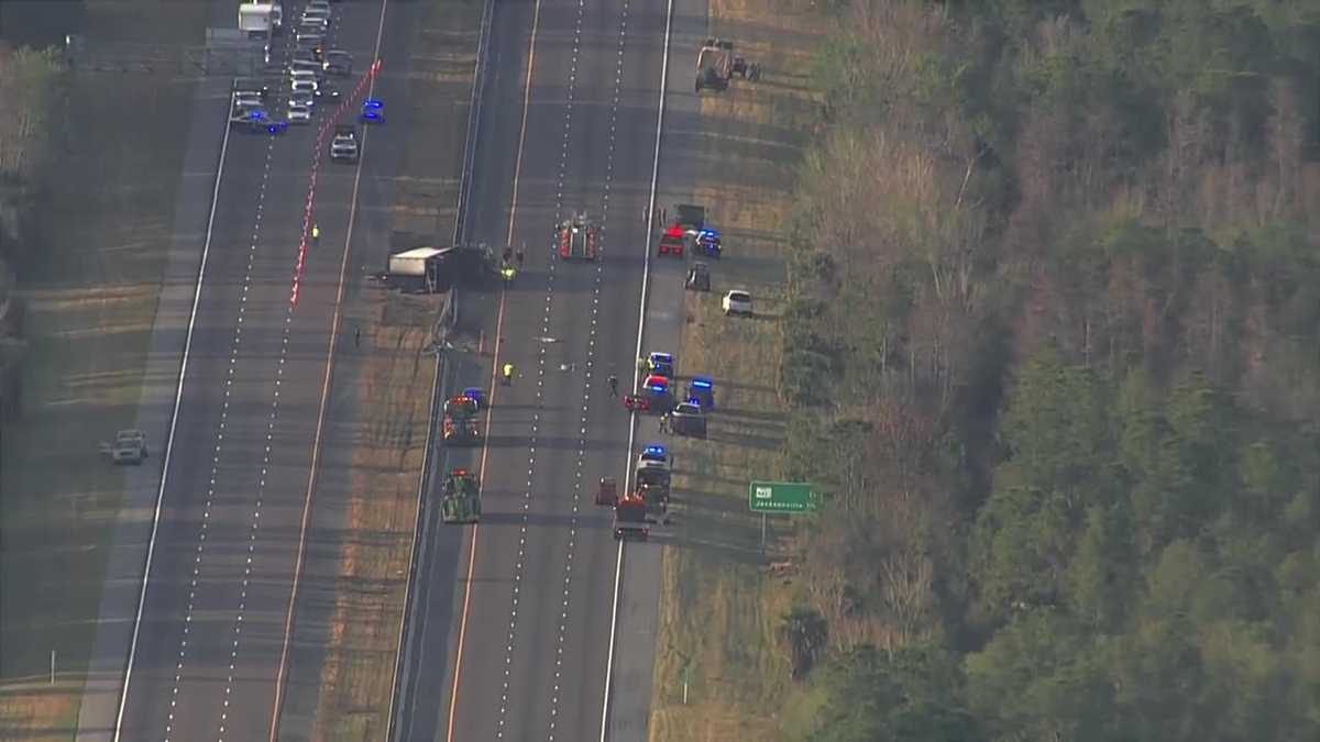 Semi-truck driver killed after trailer goes up in flames in I-95 crash