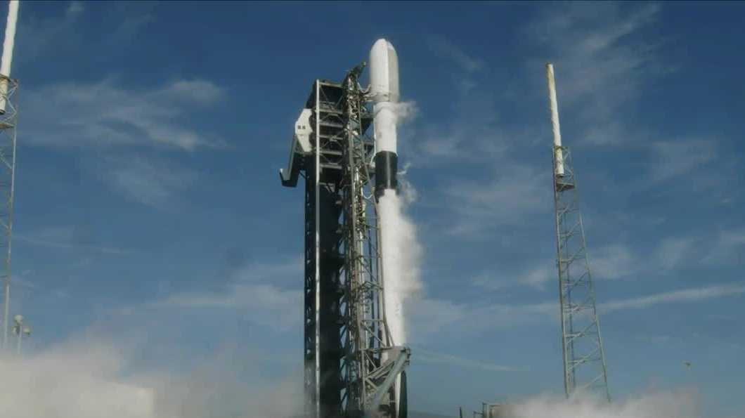 Watch: SpaceX launches 21 Starlink satellites from Florida's Space Coast