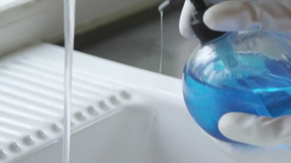 Get the Facts: Could dish soap aid in Pittsburgh bridge installation?