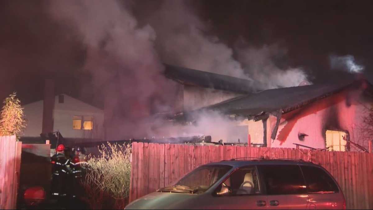 2 hurt in south Sacramento house fire