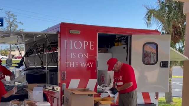 Louisville Salvation Army members head to Florida to aid those suffering from Hurricane Ian - Vimarsana News
