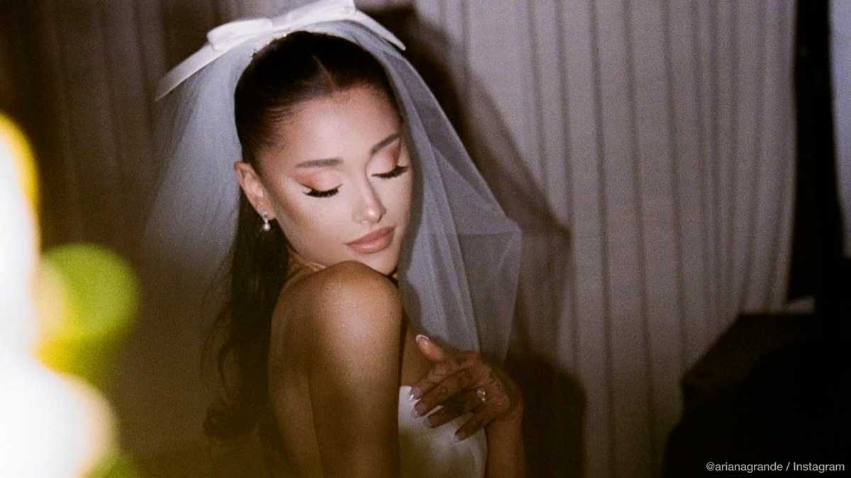 Ariana Grande and Dalton Gomez tie the knot - The Boston Globe