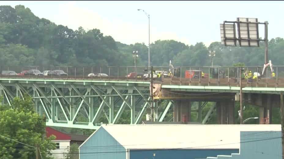 Tarentum Bridge reopens in both directions