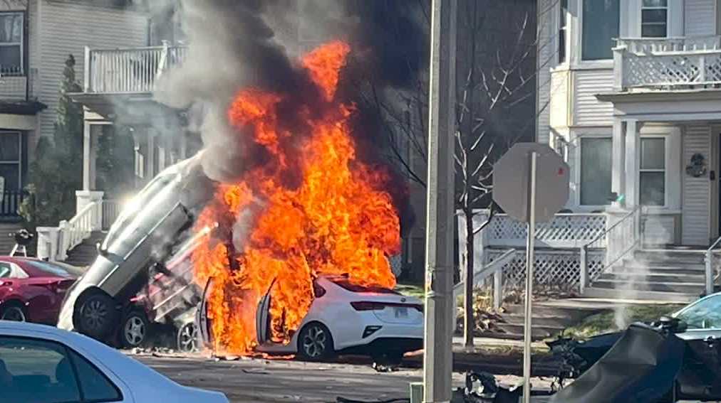 Four cars involved in fiery crash at Cramer, Linnwood in Milwaukee
