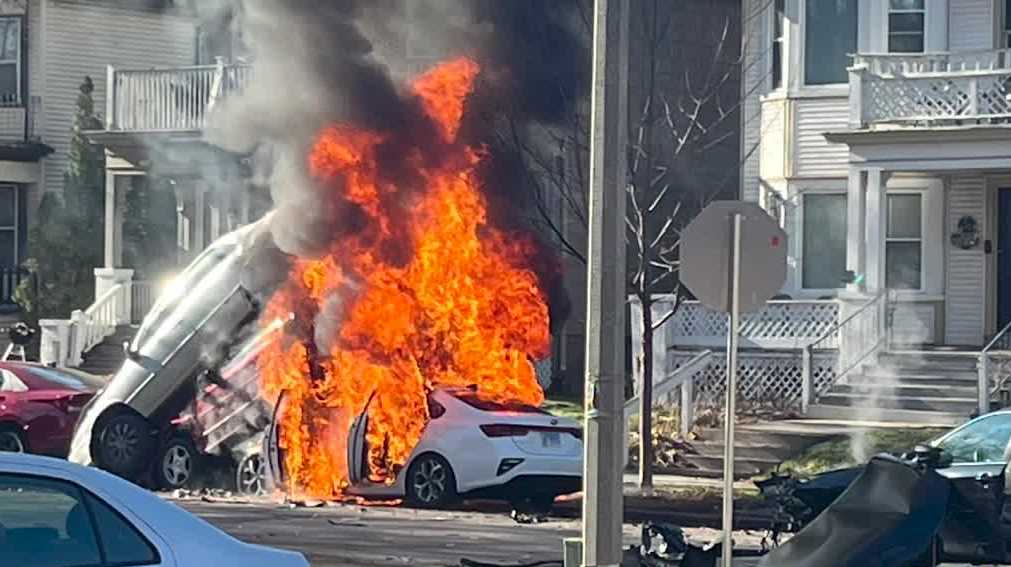 Four cars involved in fiery crash at Cramer, Linnwood in Milwaukee