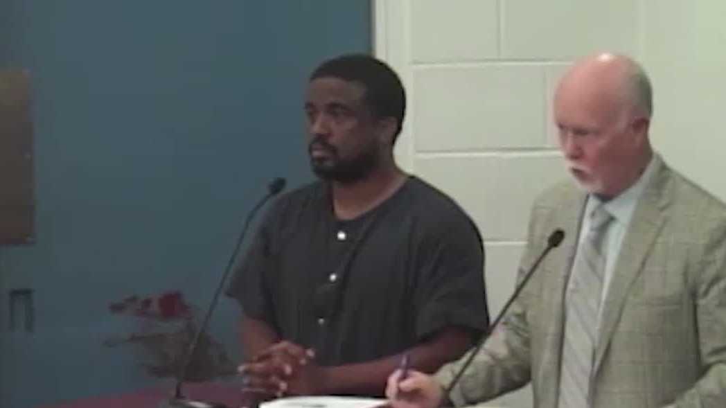 Winter Garden police sergeant charged with stalking appears in court