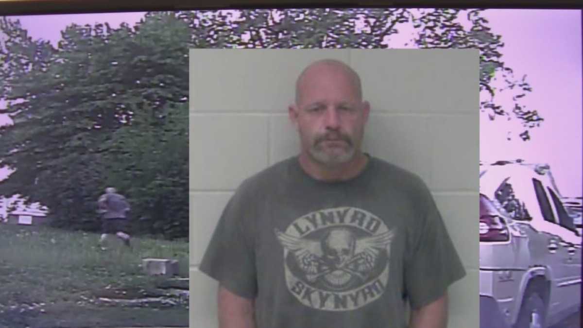 Fugitives on run after wild Iowa police chase