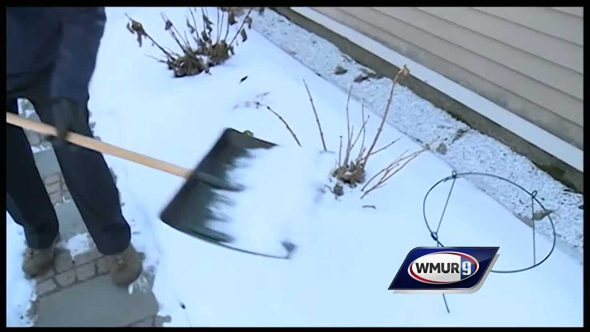 How to prevent snow from sticking to your shovel