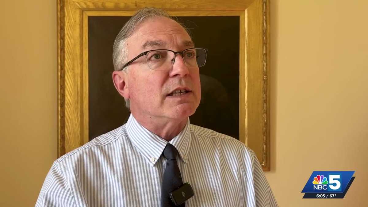 Vermont Senate leaders say governor is open to voluntary school mergers