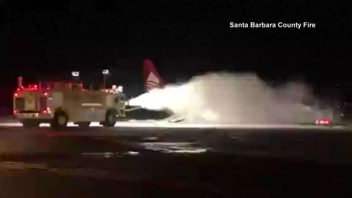 7 escape injury in fiery plane crash at Santa Barbara airport 7 escape injury in fiery plane crash at Santa Barbara airport