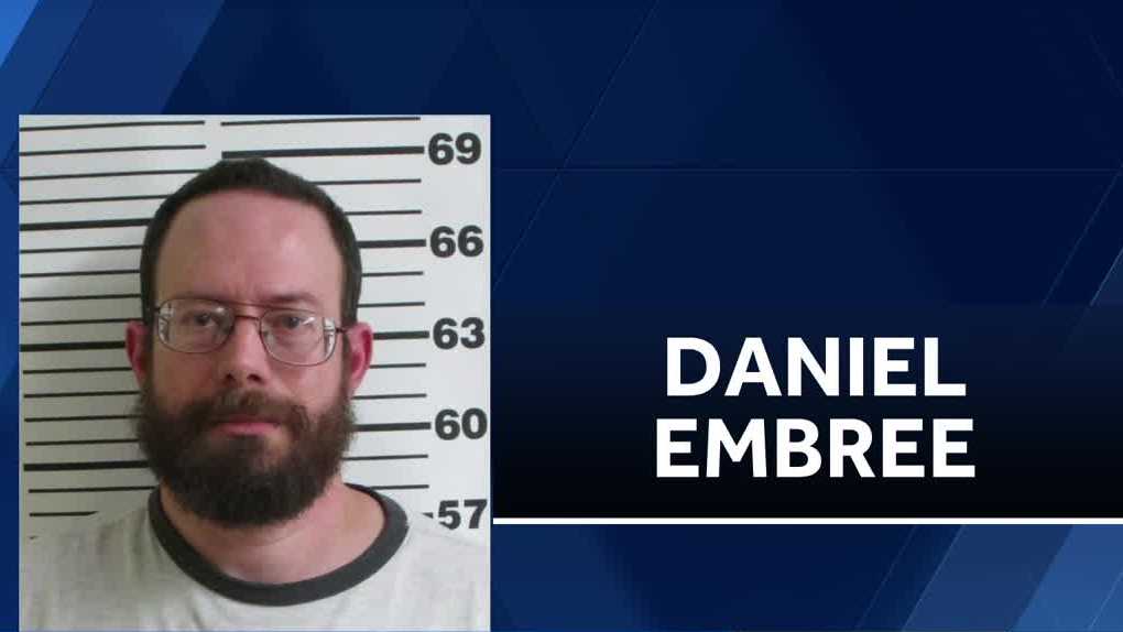 Hampton man sentenced to probation for posting racist flyers on Latino ...