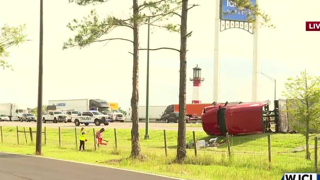 Pooler: Overturned tractor trailer leads to backup on I-95
